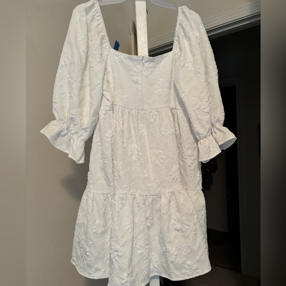 Entro White 3/4 Sleeve Dress - Picture 2 of 10